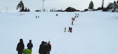 Bonden klargjør akeløype til vinteren - Foto: Ola Fiskvik
