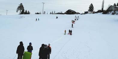 Bonden klargjør akeløype til vinteren - Foto: Ola Fiskvik