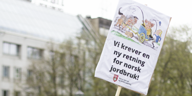 Aksjon plakat ny retning - Foto: Nora May Engeseth/NBS